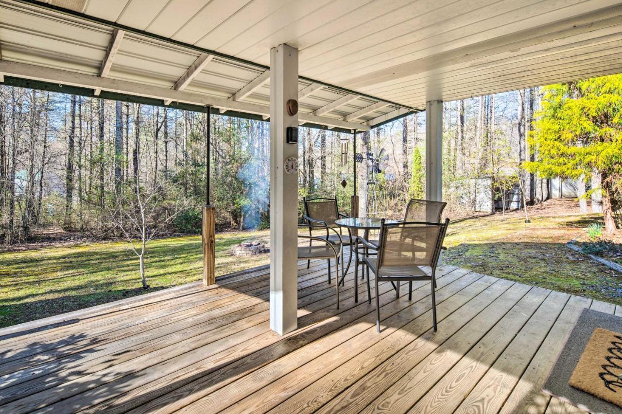Penrose Home With Covered Deck And Fire Pit! Esterno foto